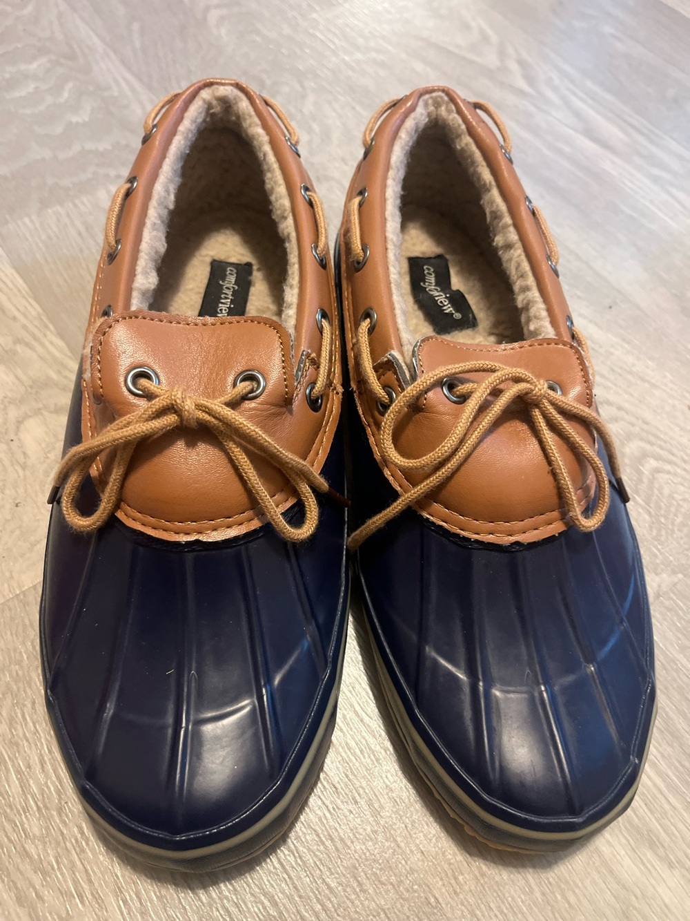 Comfortview Navy and Tan Duck Shoes - Faux Fur Lined